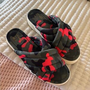 Mix No. 6 Red and Black Camouflage Sandals